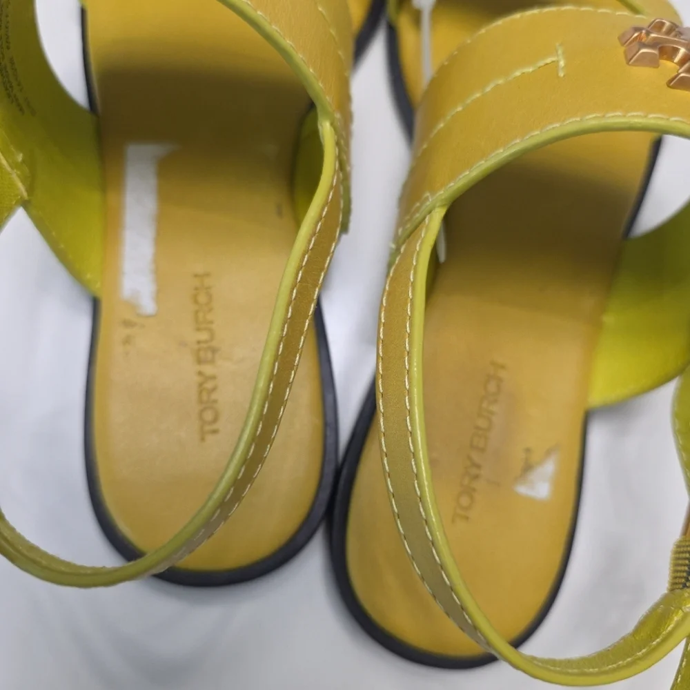 TORY BURCH Everly Double Strap Leather Flat Sandals in Island Chartreuse Size 5